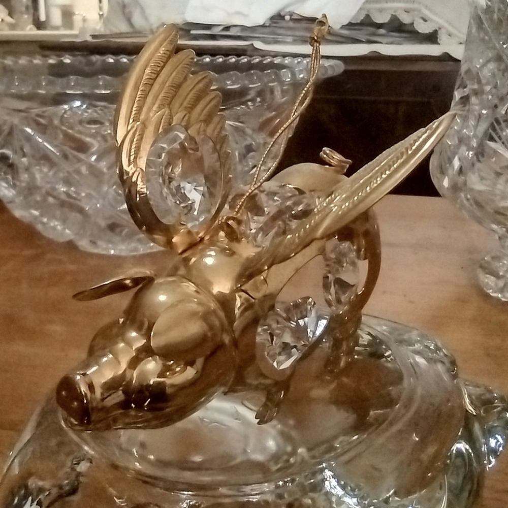 Mid-Century MASCOT Crystal & Gold Light Catcher Figurine Flying Pig 14 kt HGE